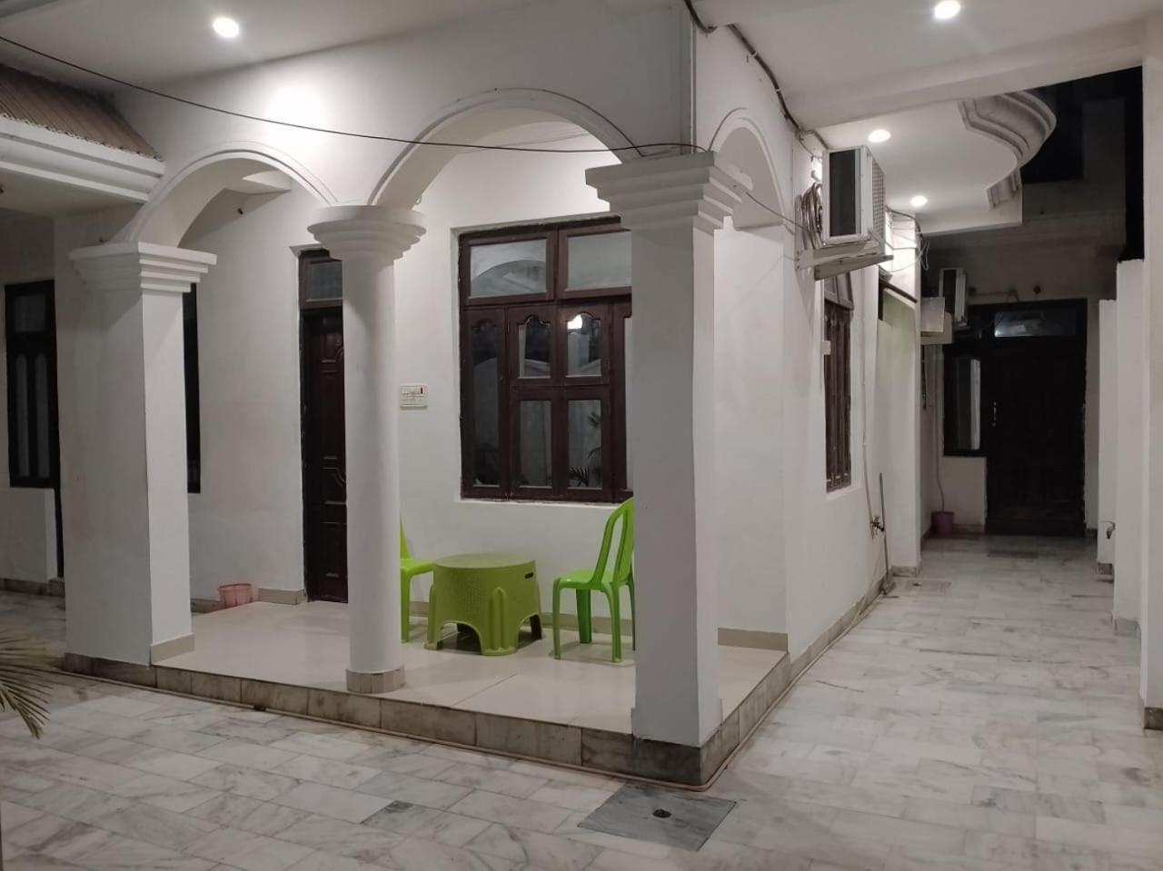 Varuna Palace Varanasi , Near Mandir & Ghat'S المظهر الخارجي الصورة