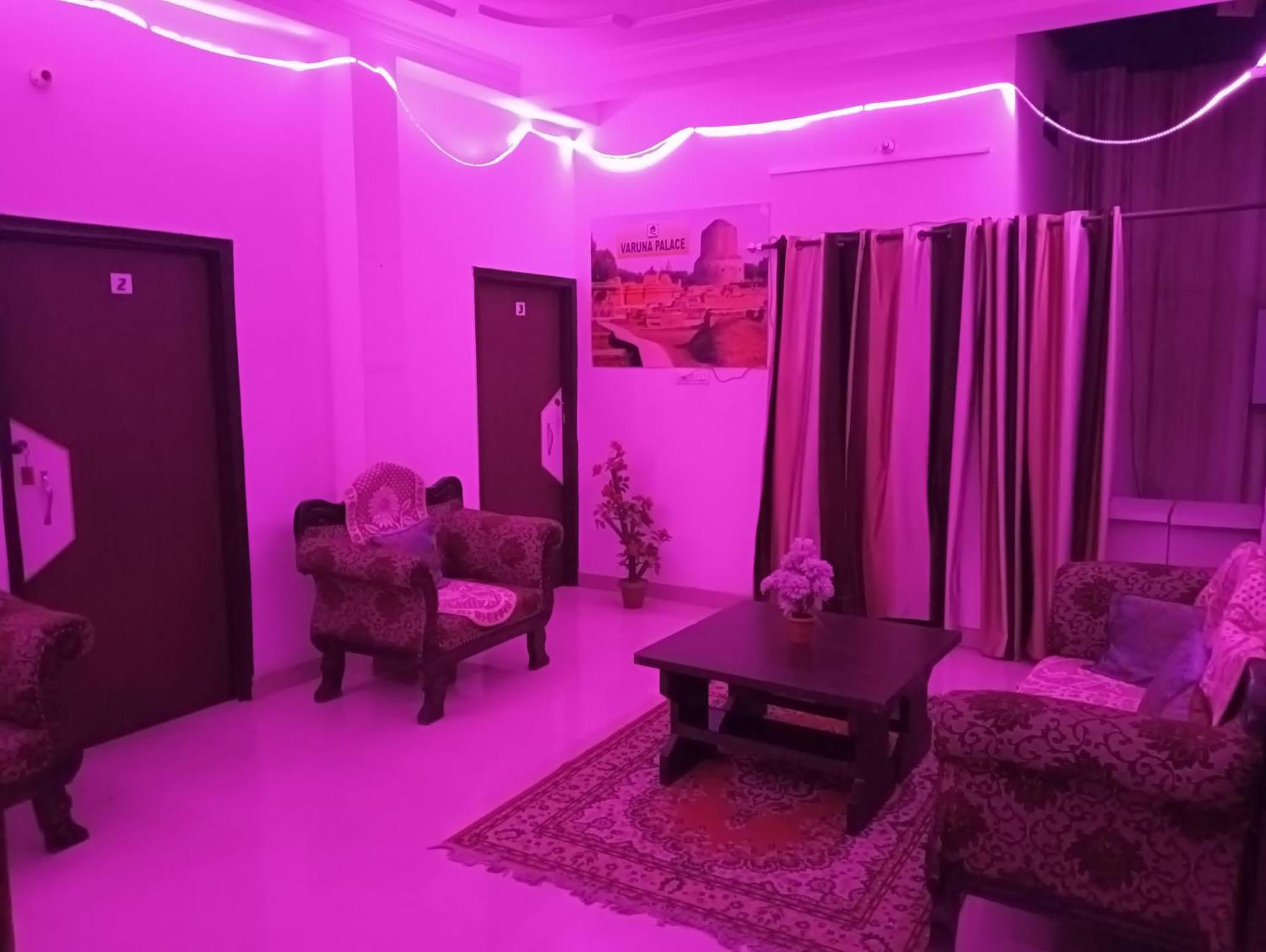 Varuna Palace Varanasi , Near Mandir & Ghat'S المظهر الخارجي الصورة
