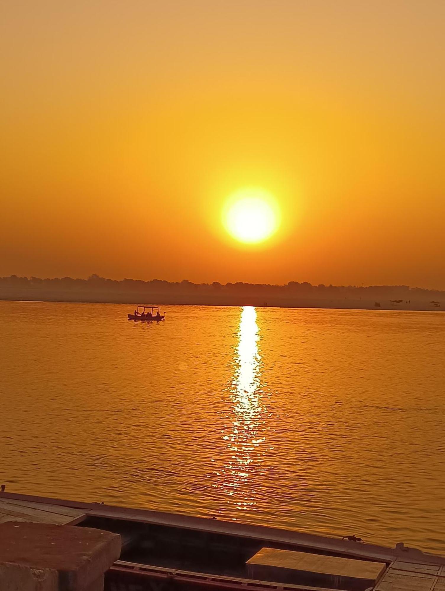 Varuna Palace Varanasi , Near Mandir & Ghat'S المظهر الخارجي الصورة